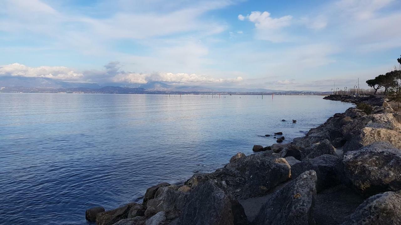 Villa Villacolle Sirmione Buitenkant foto
